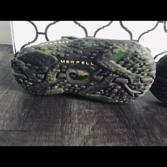 Merrell sandals size 4 great for a beginner walker - Picture 5 of 5